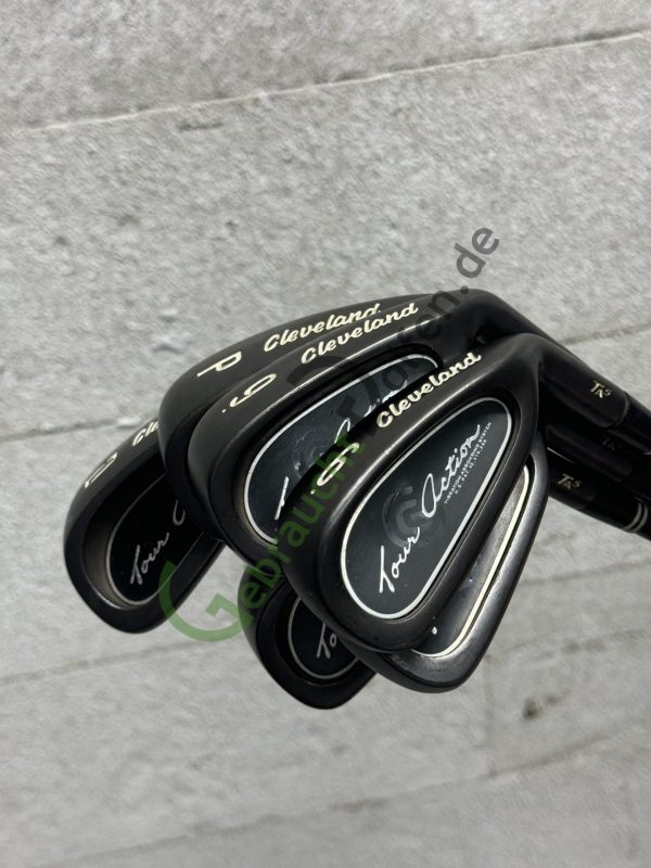 Cleveland Tour Action TA5 Gunmetal Eisensatz 6-D, Rechts, Graphit, Regular-Flex