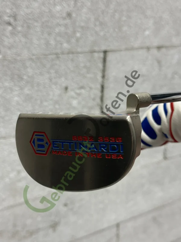 Detailaufnahme eines Golfschlägers