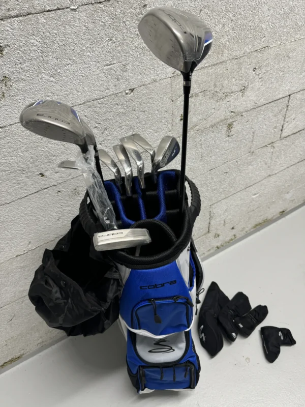 Detailaufnahme eines Golfsets