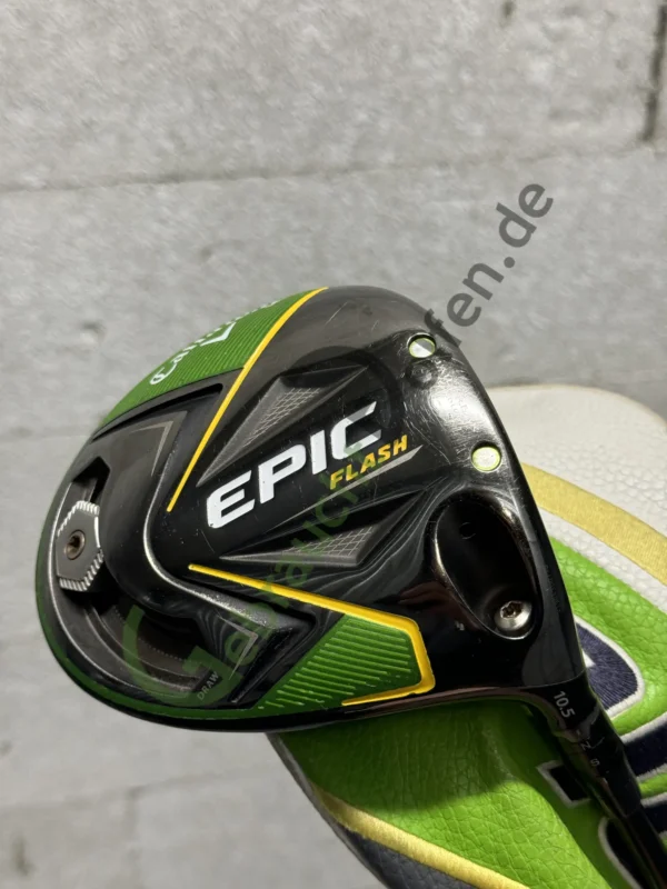 Detailaufnahme des Callaway Epic Flash Driver 10.5º, Rechts RH, Cover - Stiff-Flex