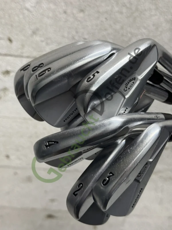 Callaway Tour Authentic Prototype Eisen 2-P, Rechts RH, X-Stiff-Flex, Stahl +0.5", Dynamic Gold