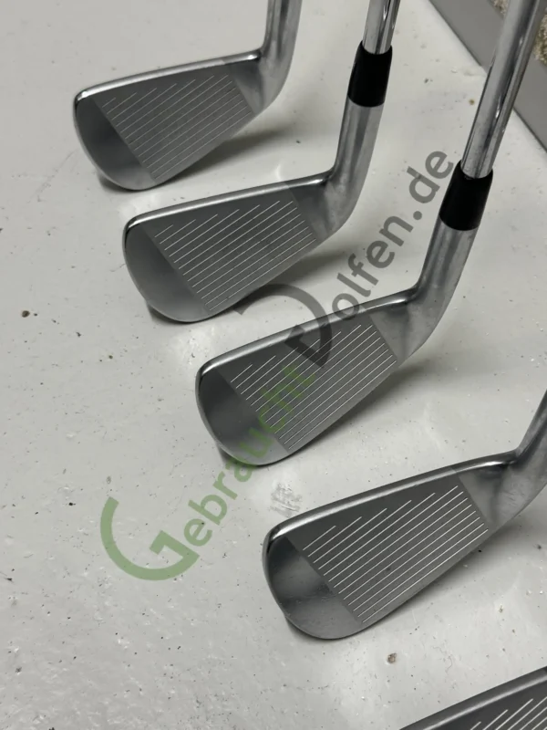 Callaway Tour Authentic Prototype Eisen 2-P, Rechts RH, X-Stiff-Flex, Stahl +0.5", Dynamic Gold – Bild 2
