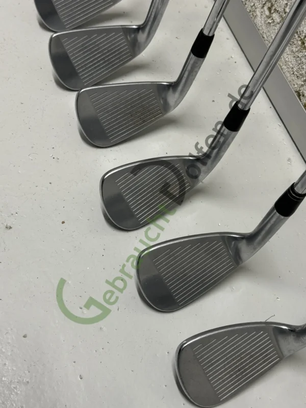 Callaway Tour Authentic Prototype Eisen 2-P, Rechts RH, X-Stiff-Flex, Stahl +0.5", Dynamic Gold – Bild 3