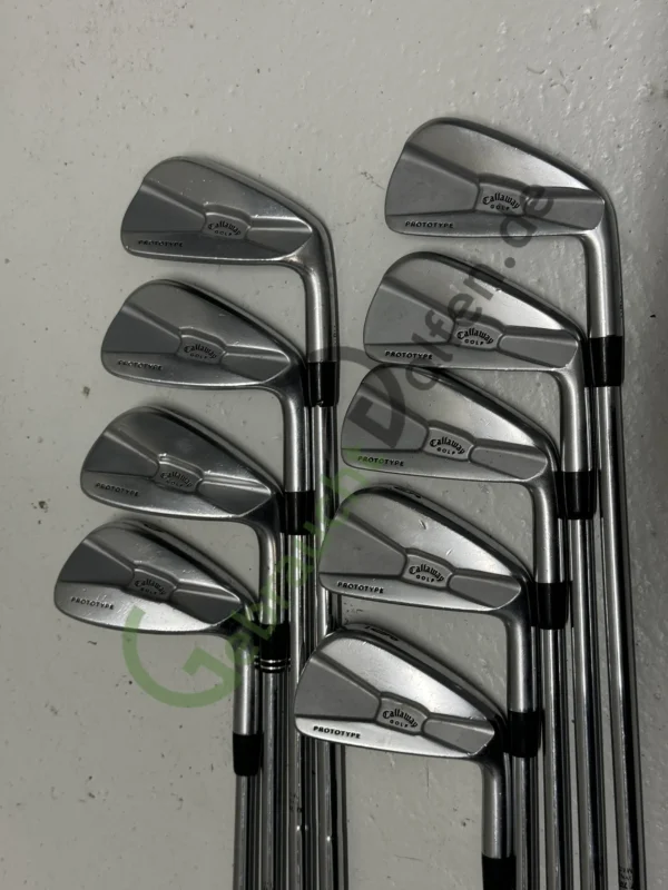 Callaway Tour Authentic Prototype Eisen 2-P, Rechts RH, X-Stiff-Flex, Stahl +0.5", Dynamic Gold – Bild 4