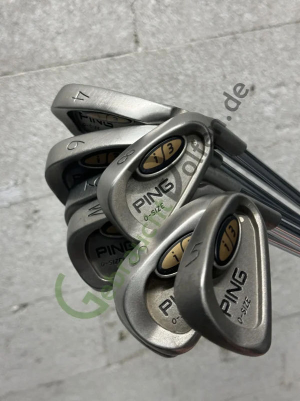 PING i3 O-SIZE Eisensatz 4-S, Rechts RH, Stahl +0.5", Stiff-Flex, white dot