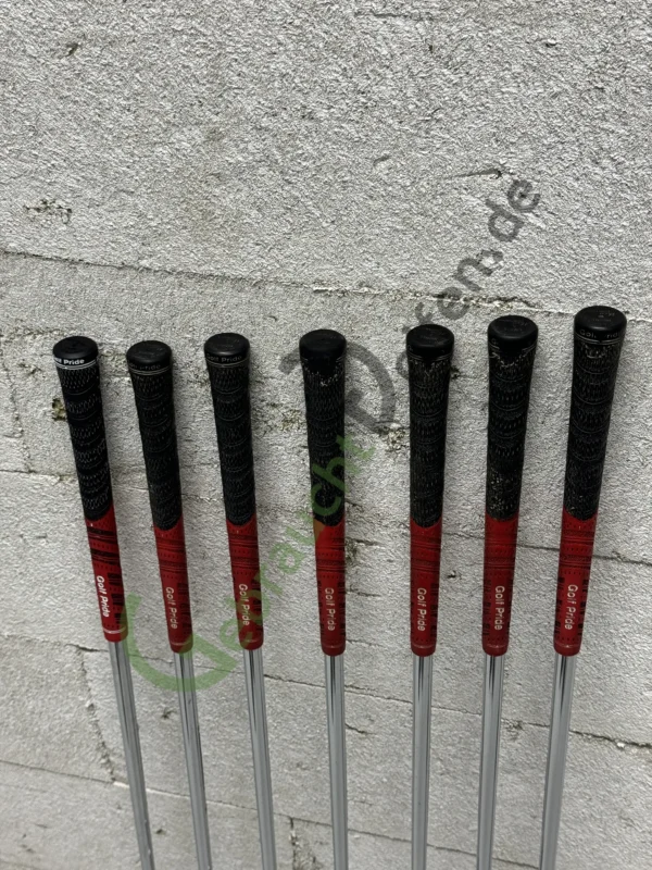 TaylorMade R9 Eisensatz 4-P, Rechts RH, Stahl +0,5", Stiff-Flex – Bild 5