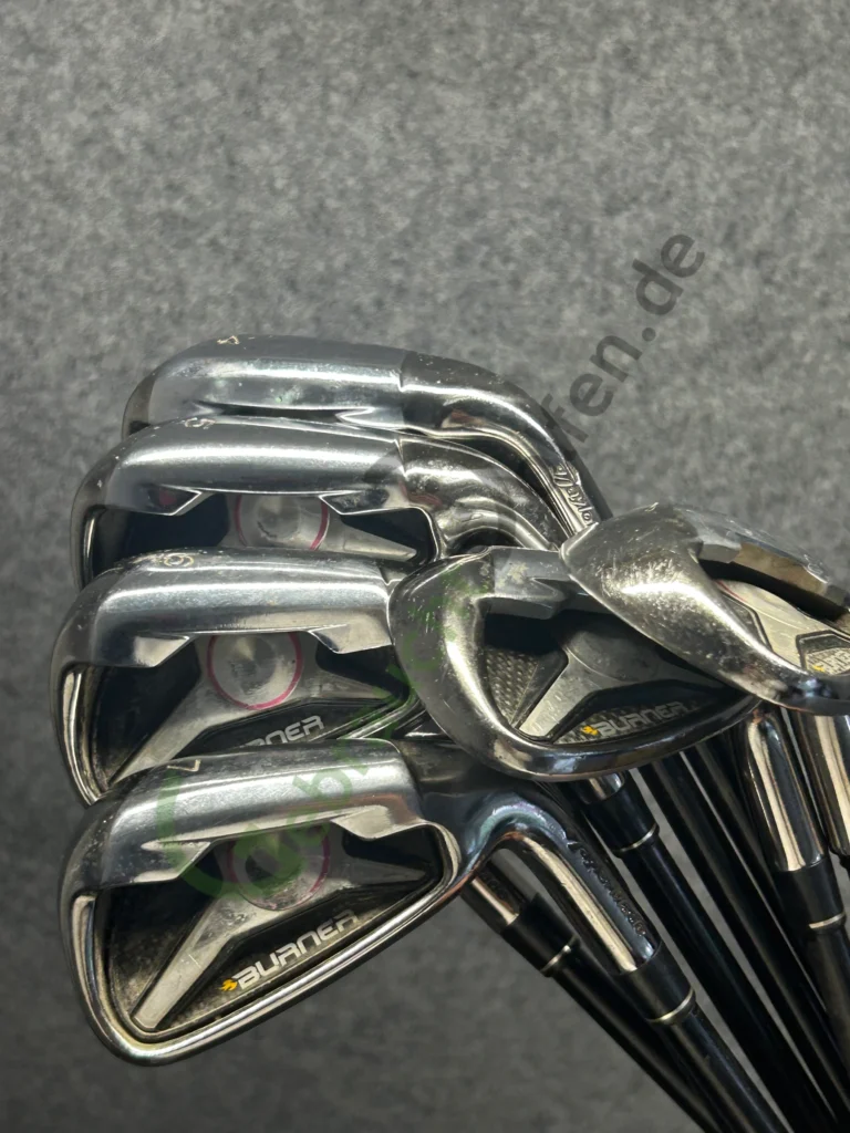 Taylormade Burner 4-SW, Rechts RH, Regular-Flex, Graphit